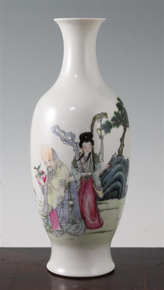 A Chinese famille rose baluster vase, Republic period (1912-49), 25.5cm, together with fitted case